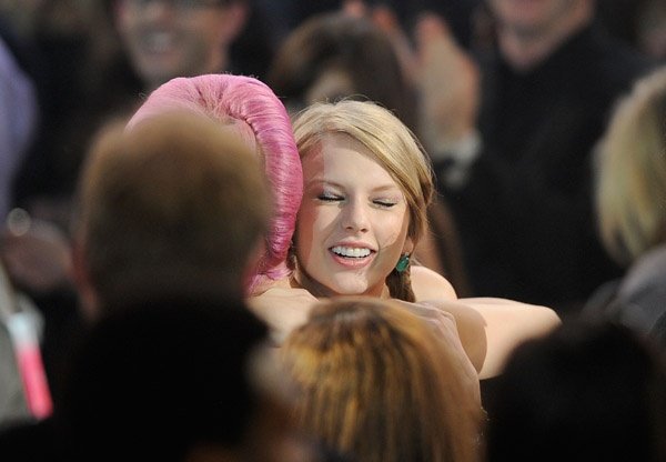 Taylor Swift at 2011 American Music Awards — photo 464