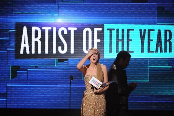Taylor Swift at 2011 American Music Awards — photo 487