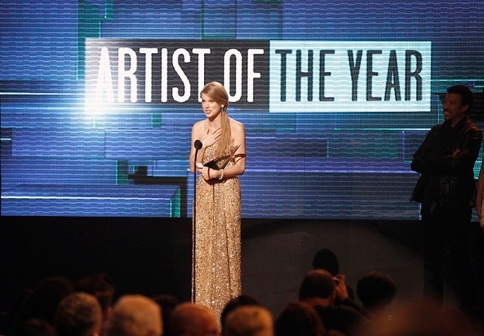 Taylor Swift at 2011 American Music Awards — photo 603