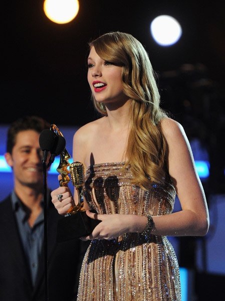 Taylor Swift at 2011 Billboard Music Awards — photo 56