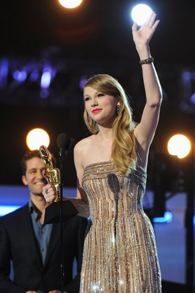 Taylor Swift at 2011 Billboard Music Awards — photo 58