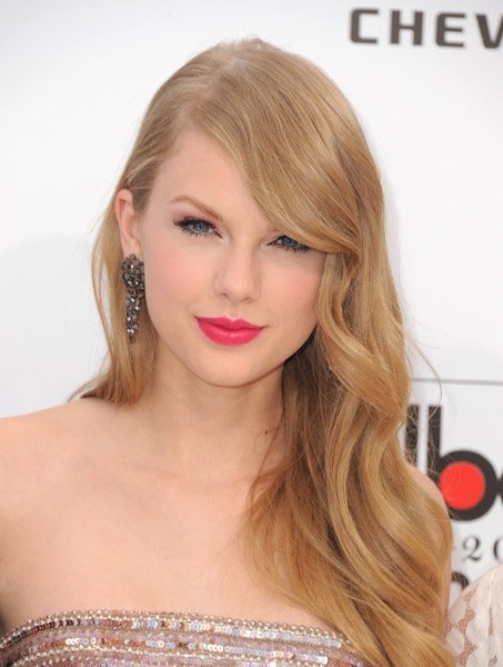 Taylor Swift at 2011 Billboard Music Awards — photo 105