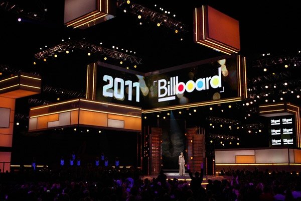 Taylor Swift at 2011 Billboard Music Awards — photo 131