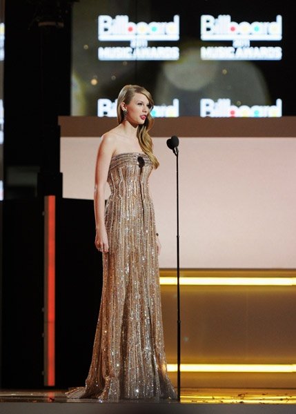 Taylor Swift at 2011 Billboard Music Awards — photo 143