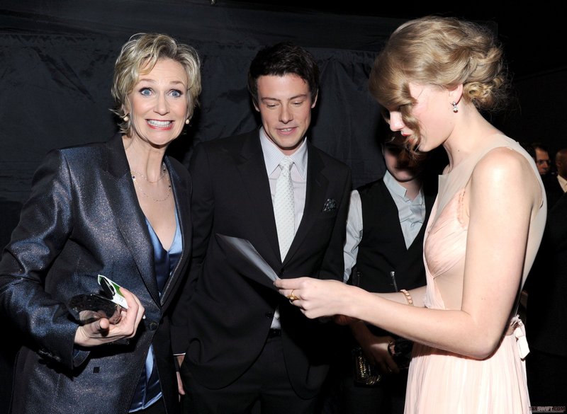 Taylor Swift at 2011 People's Choice Awards — photo 90