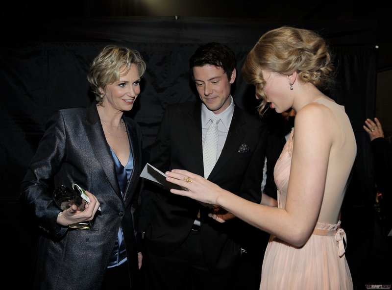 Taylor Swift at 2011 People's Choice Awards — photo 100