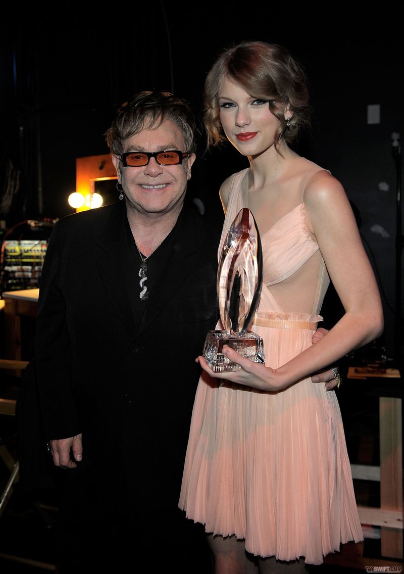 Taylor Swift at 2011 People's Choice Awards — photo 122