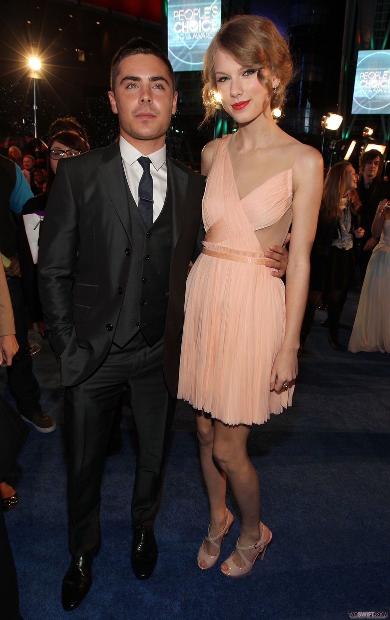 Taylor Swift at 2011 People's Choice Awards — photo 134