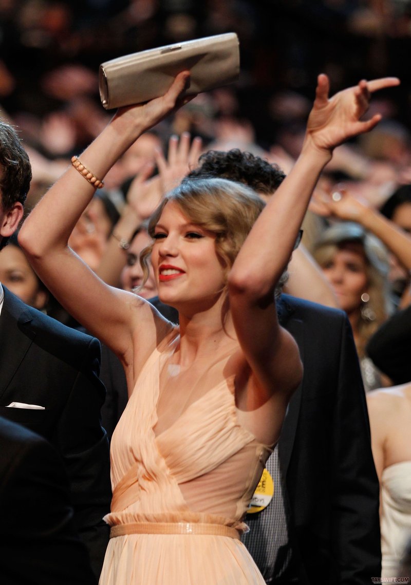 Taylor Swift at 2011 People's Choice Awards — photo 147
