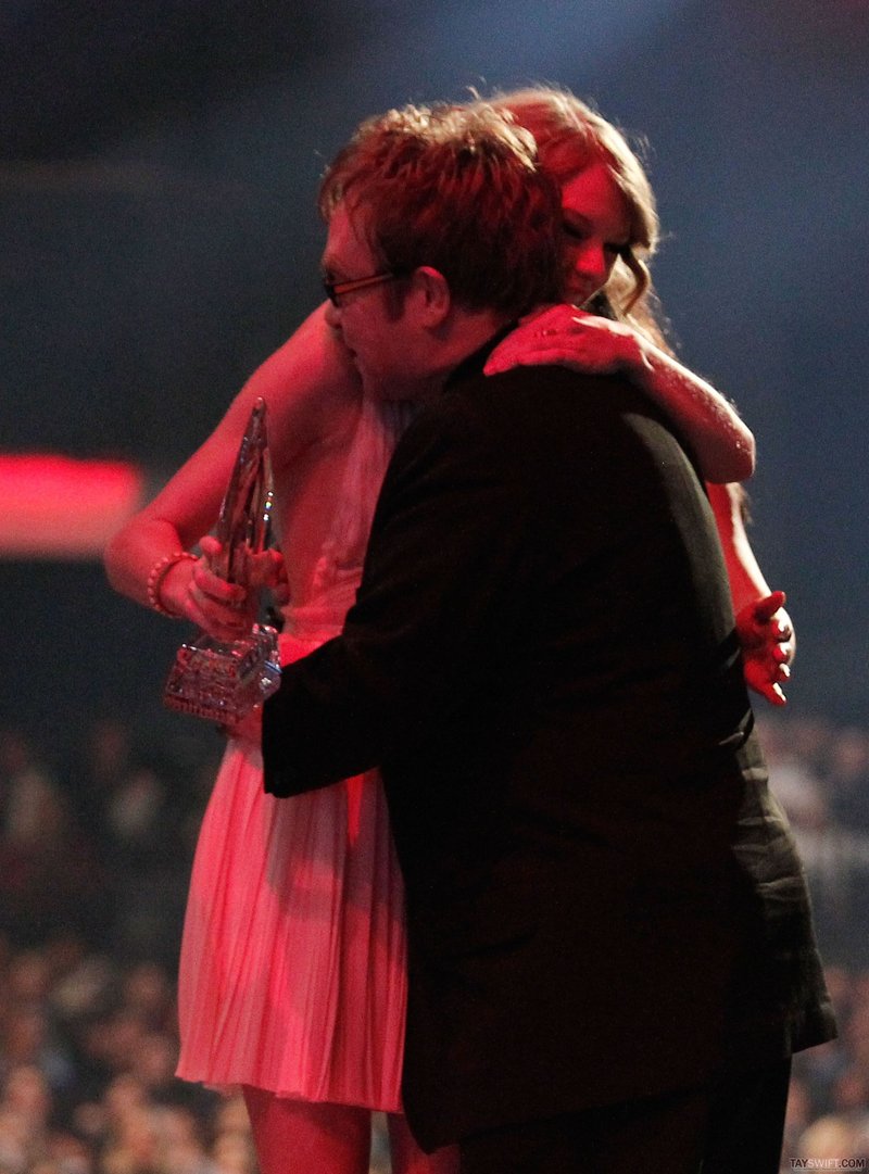 Taylor Swift at 2011 People's Choice Awards — photo 181