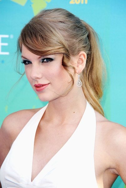 Taylor Swift at 2011 Teen Choice Awards — photo 7