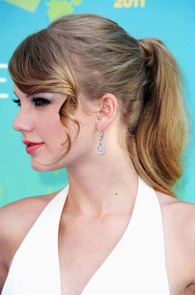 Taylor Swift at 2011 Teen Choice Awards — photo 9