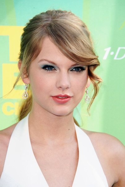 Taylor Swift at 2011 Teen Choice Awards — photo 23