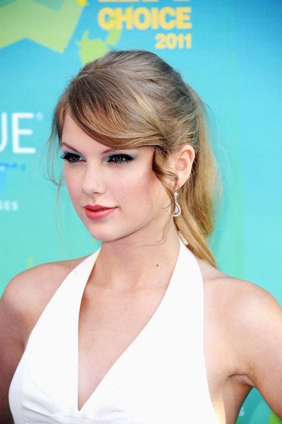 Taylor Swift at 2011 Teen Choice Awards — photo 25