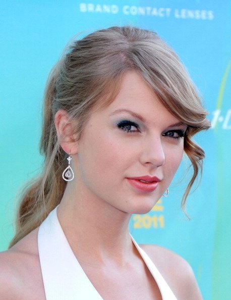 Taylor Swift at 2011 Teen Choice Awards — photo 44