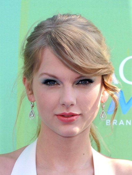 Taylor Swift at 2011 Teen Choice Awards — photo 45