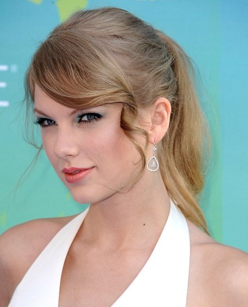 Taylor Swift at 2011 Teen Choice Awards — photo 50