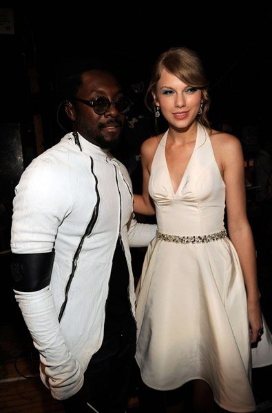 Taylor Swift at 2011 Teen Choice Awards — photo 220