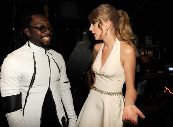 Taylor Swift at 2011 Teen Choice Awards — photo 221