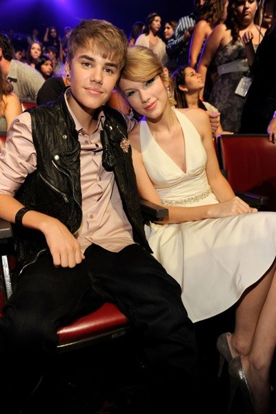 Taylor Swift at 2011 Teen Choice Awards — photo 223