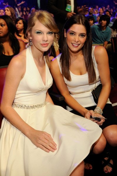 Taylor Swift at 2011 Teen Choice Awards — photo 230