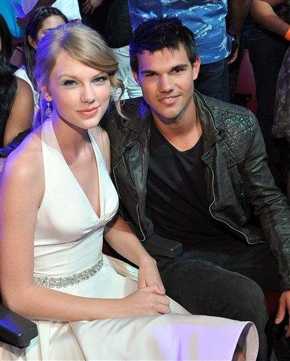 Taylor Swift at 2011 Teen Choice Awards — photo 247