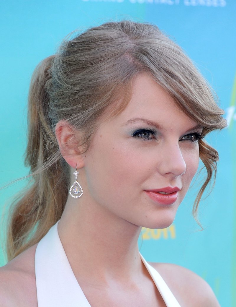 Taylor Swift at 2011 Teen Choice Awards — photo 275