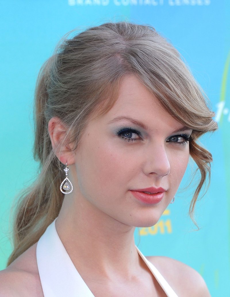 Taylor Swift at 2011 Teen Choice Awards — photo 276