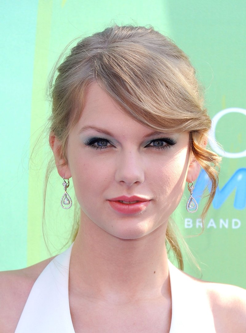 Taylor Swift at 2011 Teen Choice Awards — photo 277