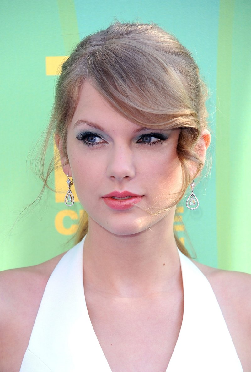 Taylor Swift at 2011 Teen Choice Awards — photo 279