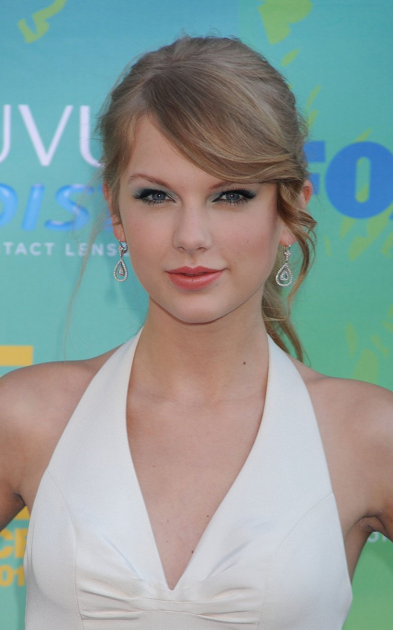 Taylor Swift at 2011 Teen Choice Awards — photo 289