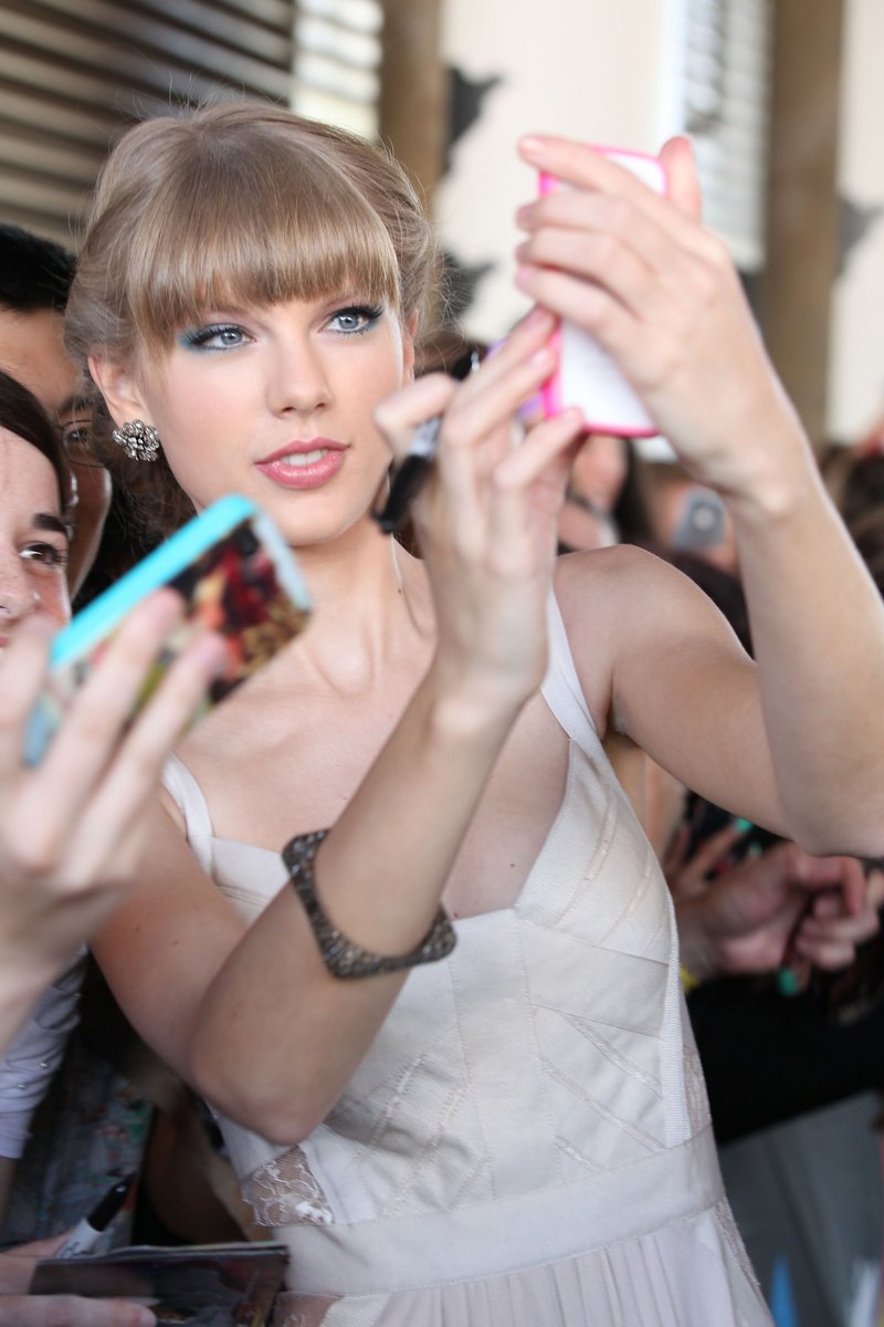 Taylor Swift at 26th Annual ARIA Awards — photo 35