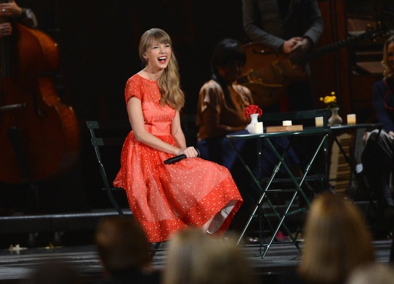 Taylor Swift at 46th Annual CMA Awards — photo 58