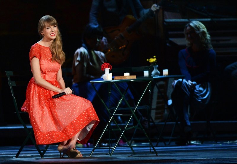 Taylor Swift at 46th Annual CMA Awards — photo 63