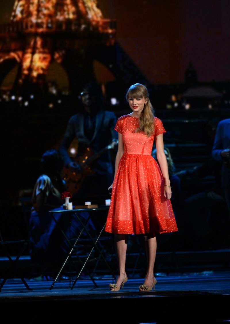 Taylor Swift at 46th Annual CMA Awards — photo 73