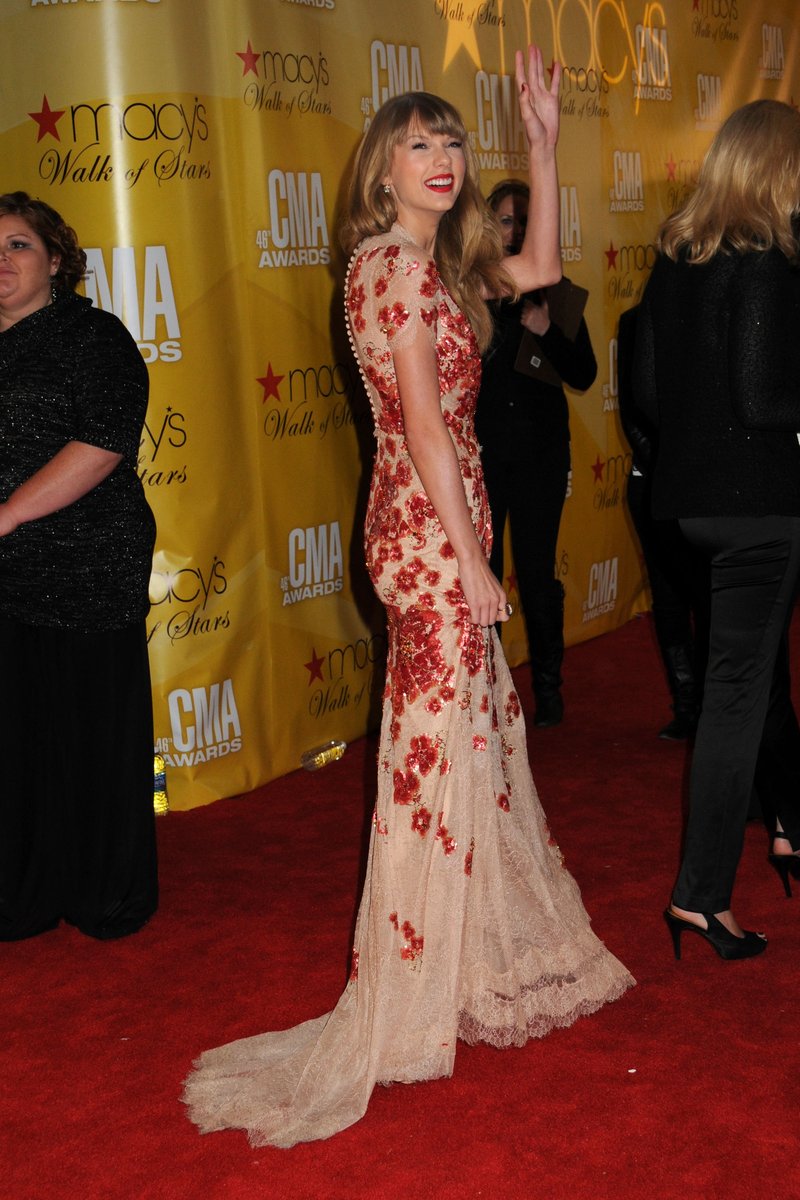 Taylor Swift at 46th Annual CMA Awards — photo 96