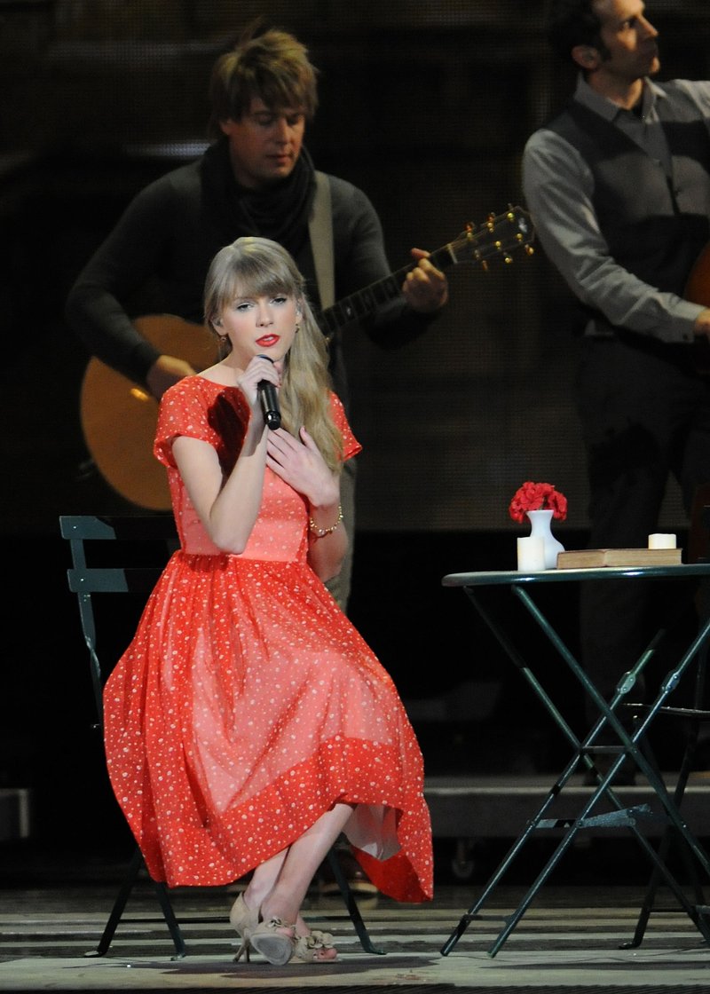 Taylor Swift at 46th Annual CMA Awards — photo 112