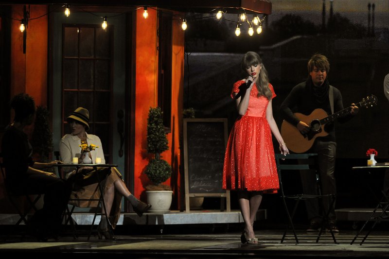 Taylor Swift at 46th Annual CMA Awards — photo 113