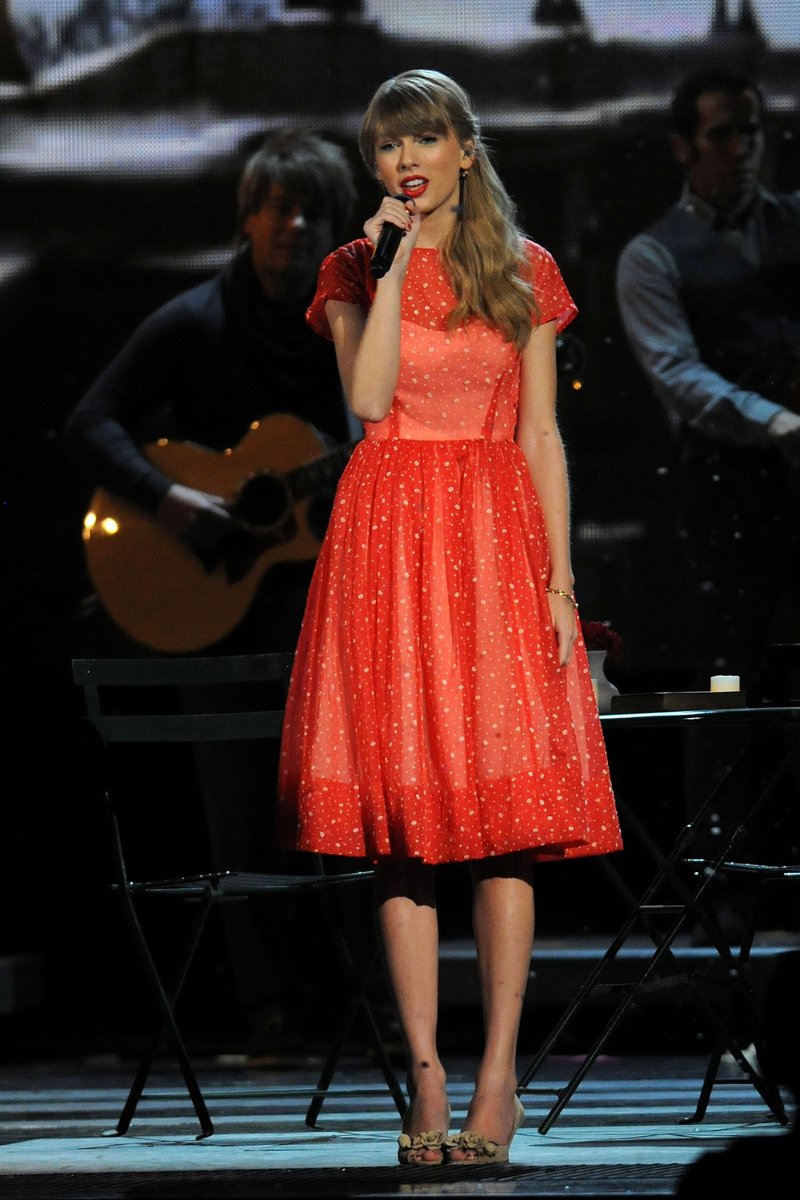 Taylor Swift at 46th Annual CMA Awards — photo 122