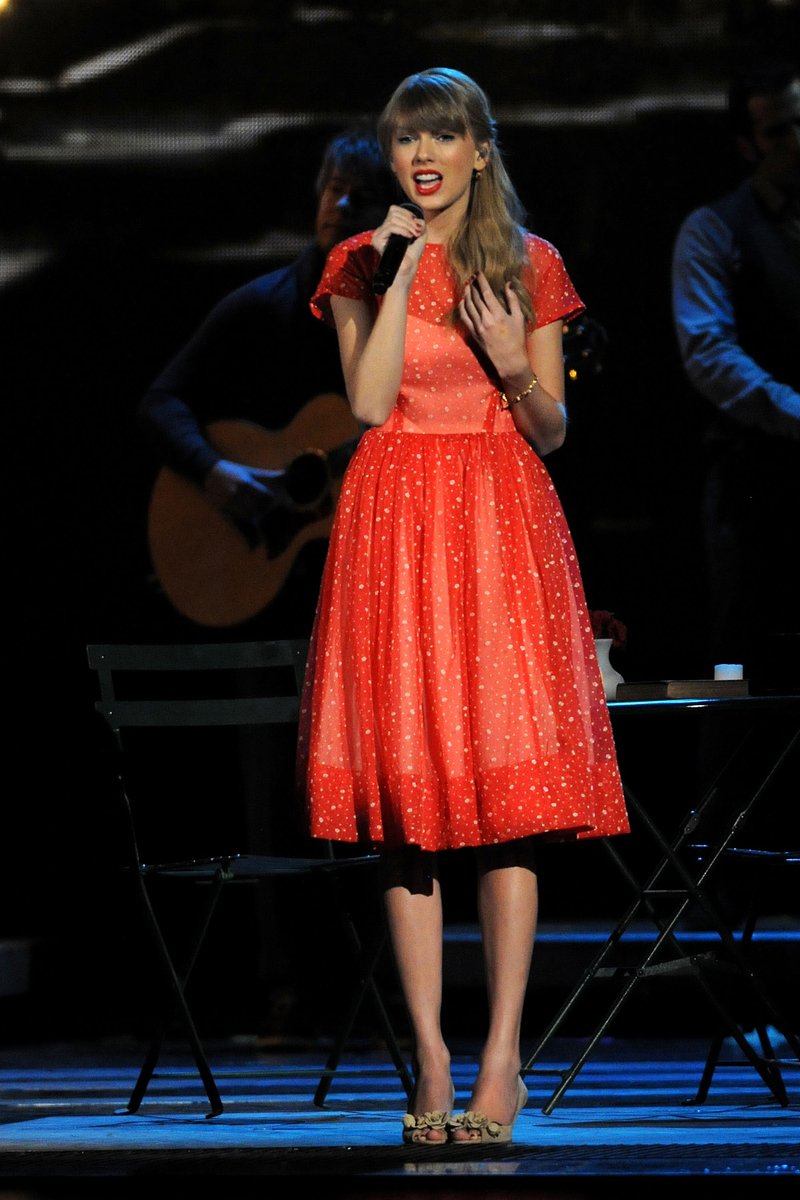 Taylor Swift at 46th Annual CMA Awards — photo 126