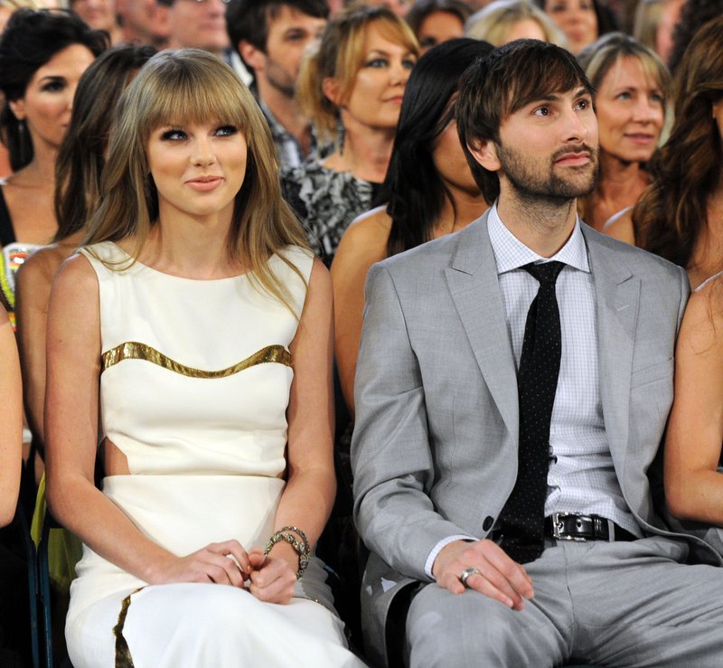 Taylor Swift at 47th Annual Academy Of Country Music Awards — photo 33