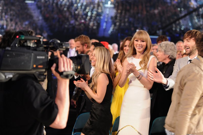 Taylor Swift at 47th Annual Academy Of Country Music Awards — photo 40