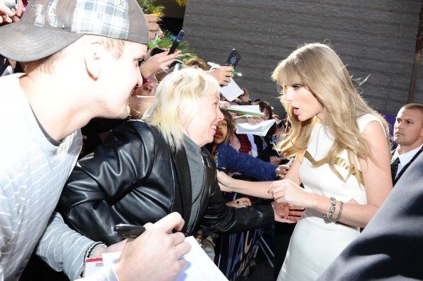 Taylor Swift at 47th Annual Academy Of Country Music Awards — photo 120