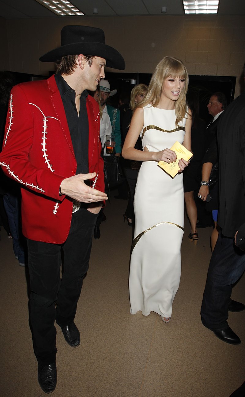 Taylor Swift at 47th Annual Academy Of Country Music Awards — photo 333