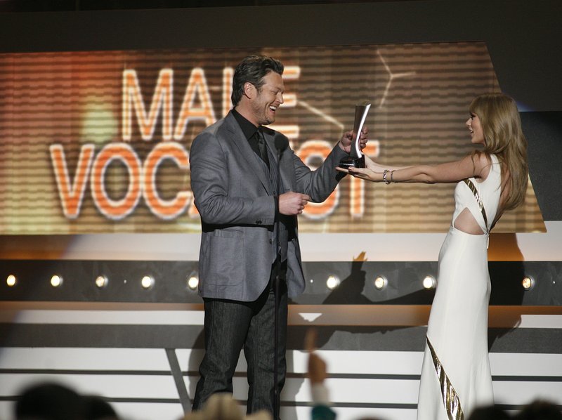 Taylor Swift at 47th Annual Academy Of Country Music Awards — photo 342