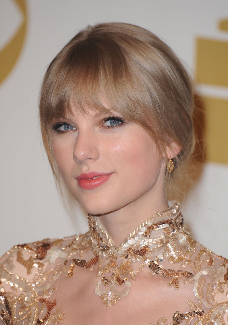 Taylor Swift at 54th Annual Grammy Awards — photo 143