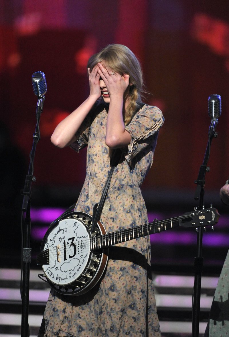 Taylor Swift at 54th Annual Grammy Awards — photo 166