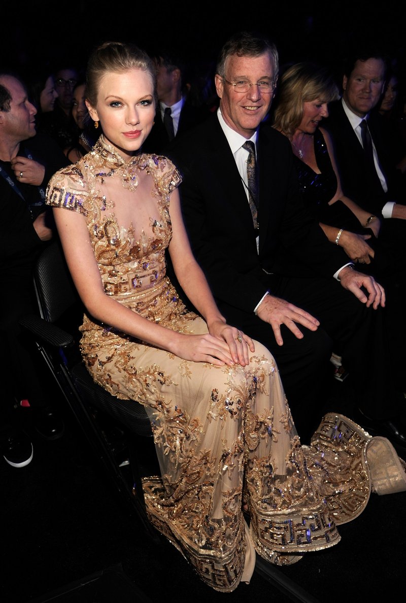 Taylor Swift at 54th Annual Grammy Awards — photo 231