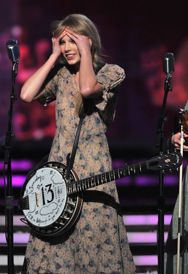 Taylor Swift at 54th Annual Grammy Awards — photo 305