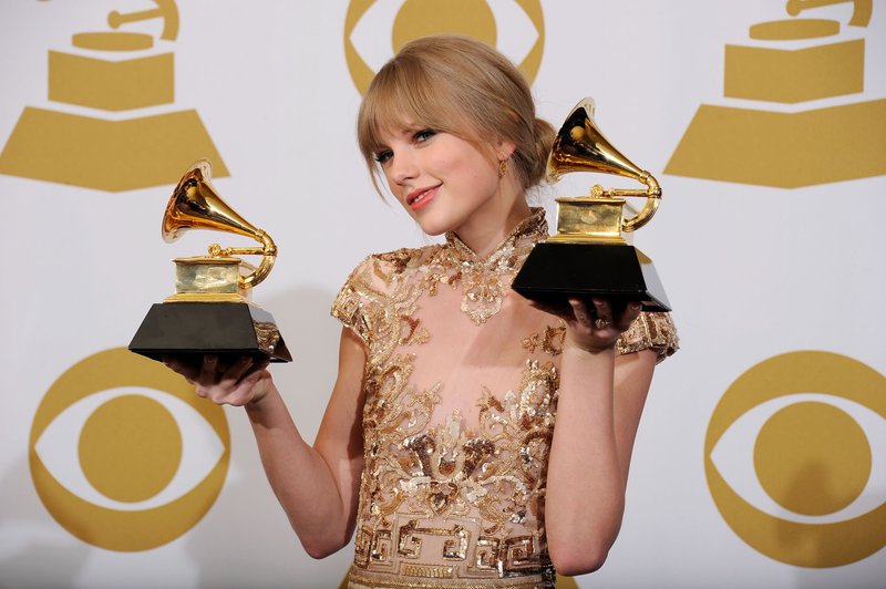 Taylor Swift at 54th Annual Grammy Awards — photo 324